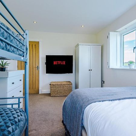 "Woodlands" By Greenstay Serviced Accommodation - Luxury 3 Bed Cottage In North Wales With Stunning Countryside Views & Parking - Close To Glan Clwyd Hospital - The Perfect Choice For Contractors, Business Travellers, Families And Groups Bodelwyddan Luaran gambar