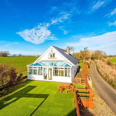 "Woodlands" By Greenstay Serviced Accommodation - Luxury 3 Bed Cottage In North Wales With Stunning Countryside Views & Parking - Close To Glan Clwyd Hospital - The Perfect Choice For Contractors, Business Travellers, Families And Groups Bodelwyddan Luaran gambar