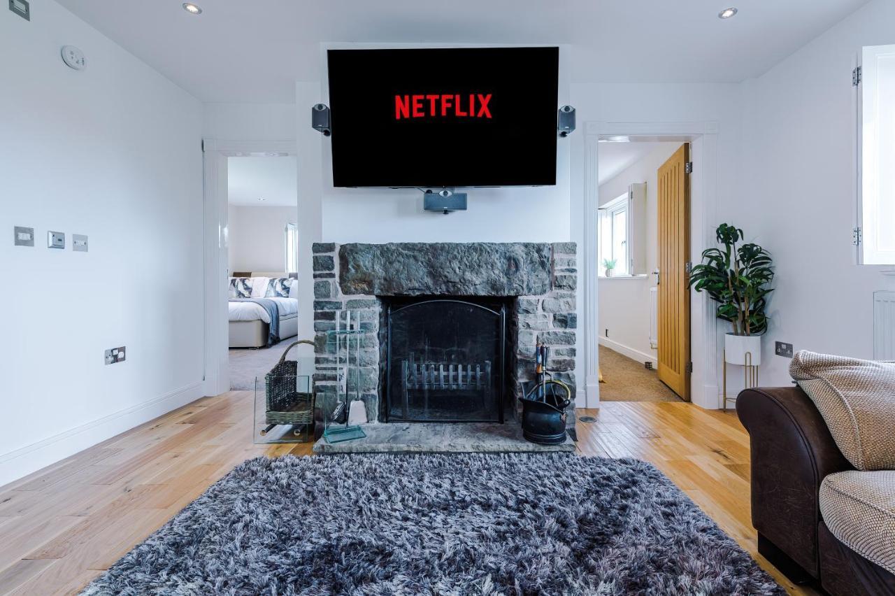 "Woodlands" By Greenstay Serviced Accommodation - Luxury 3 Bed Cottage In North Wales With Stunning Countryside Views & Parking - Close To Glan Clwyd Hospital - The Perfect Choice For Contractors, Business Travellers, Families And Groups Bodelwyddan Luaran gambar